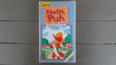 VHS: Nalle Puh - Poutapilvi Puh (Disney 1993)
