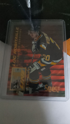 Select 1st LINE luc robitaille