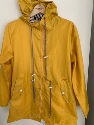 YELLOW JACKET TAKKI RAIN OUT KOKO L