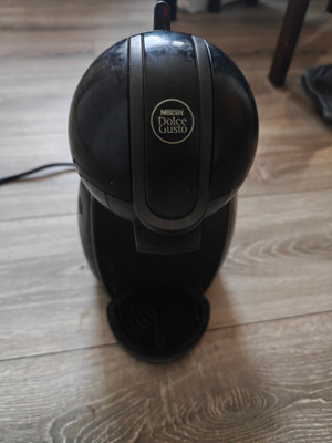 Kapseli keitin (nescacafe Dolce gusto)