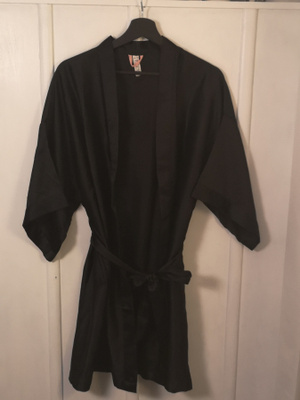 BODY Aamutakki musta M/L