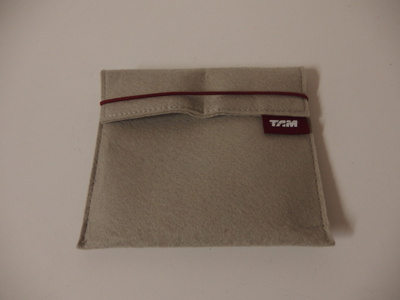 Käytännöllinen huopa -pussukka, esim. matkoille