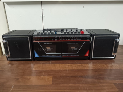 Salora SP 702 radio / kasettimankka