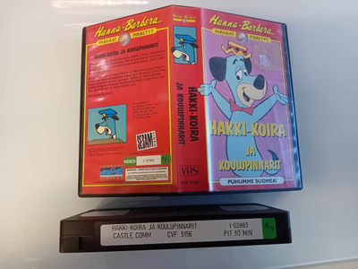 Hakki-koira ja koulupinnarit