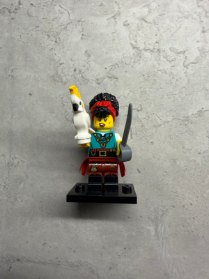 LEGO - COL458: Pirate Quartermaster, Series 27