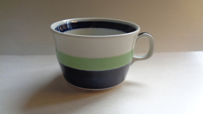 RÖSTRAND SWEDEN MARIA TEEKUPPI,HANDPAINTED