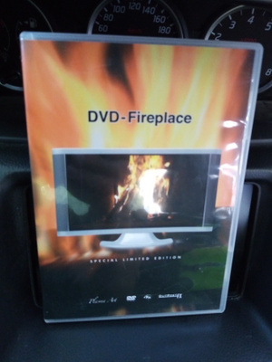 DVD FIREPLACE ( TAKKATULI)  SIS POSTIKULU