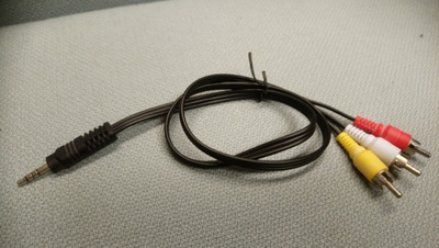 Audiovideokaapeli 3xRCA - 3,5mm blug , 0,6m