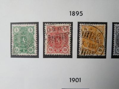 1895 vaakunamerkki 5 p vihreä,10 p punainen ja 20 p oranssi