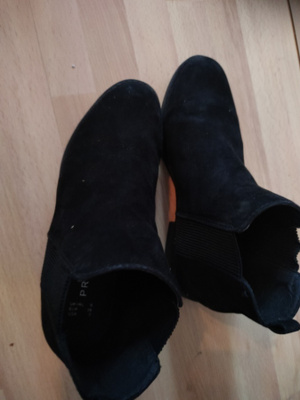 PRIMARK Nilkkurit 38-koko mustat kengät.