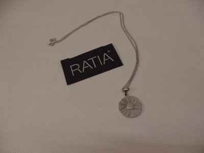 Kaunis hopeinen riipus, Ratia, design Eeva Mela, UUSI
