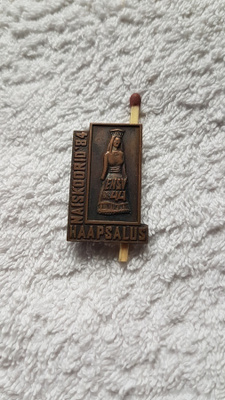 Naiskoorid Haapsalus 1984 Rintamerkki