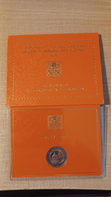 2€ 2016/1 Vatikaani "Santarmit 200v".  UNC Kortissa