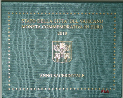 2010 VATIKAANI 2€ Erikoisraha "Papiston Vuosi" Folderissa