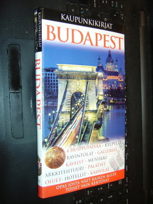 Kaupunkikirjat BUDAPEST  ( 1 p. 2010 ) sis. postikulut