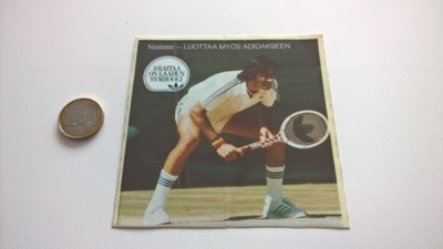 Tarra: tennispelaaja Ilie Nastase 1970-luvulta.
