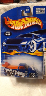 Hot Wheels Super Tuned mint