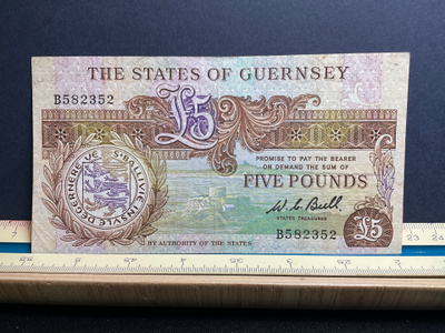 The States of Guernsey - Five Pounds