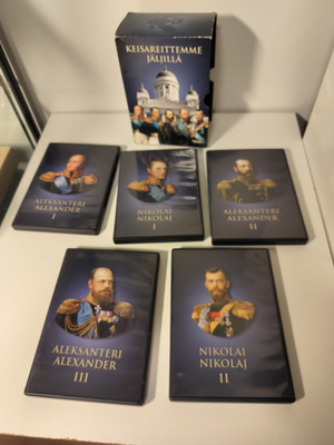 Keisareittemme jäljillä 5 DVD:n boxi