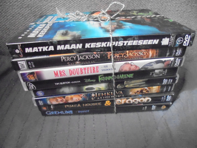 DVD nuorisolle kasa katsottavaa