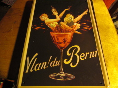 Peltikyltti Pin-Up-tyttö Vlan! du Berni