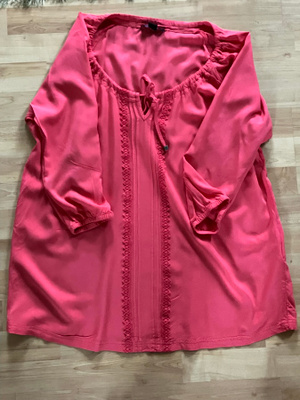 @ Uusi pusero 44-46 XL @