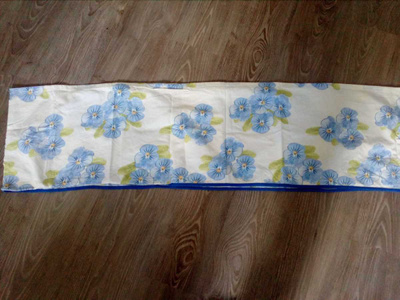 Siniset orvokit verhokappa 36x296cm
