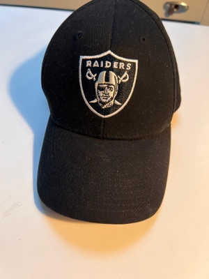OAKLAND RAIDERS LIPPALAKKI - KÄYTTÄMÄTÖN