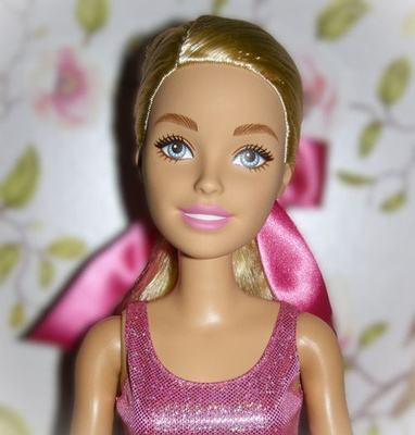 Jätti Barbie Nukke