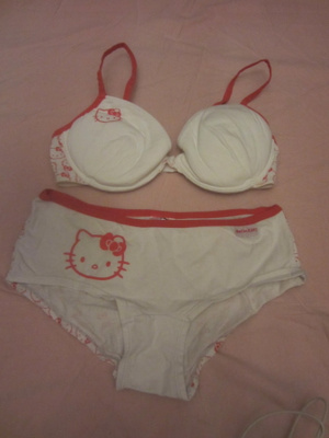 Hello Kitty alusasu 80 B rintaliivit pikkarit 40