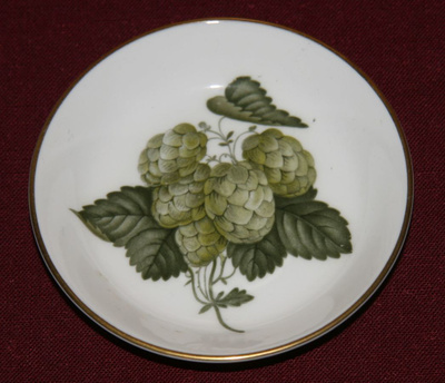 The Worcester Hop c 1965 Royal Worcester Mathon lautanen