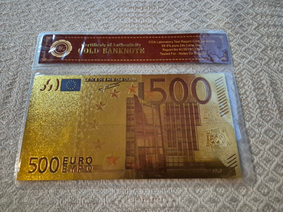 Kullattu 500€ väritetty