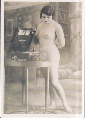 Nuori nainen, Music c. 1890 ,  e128