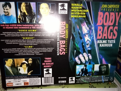 VHS kansipaperi BODY BAGS ( SIS POSTIKULU  )