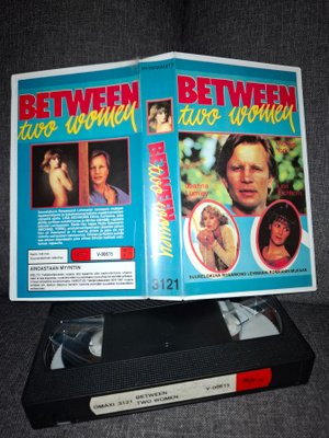 Between two women