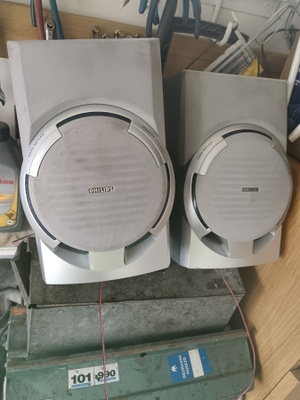 kaijuttimet philips speaker system