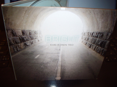 CD : Kari Ikonen Trio : Bright (Sis.postikulut)