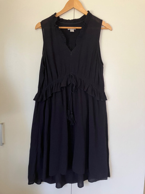 H&M mekko XL/46 uudenveroinen.