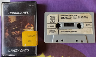 HURRIGANES-CRAZY DAYS, LRC 141 LOVE RECORDS kasetti