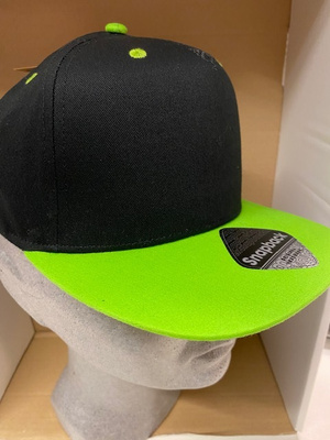 Snapback Lippis musta / lime