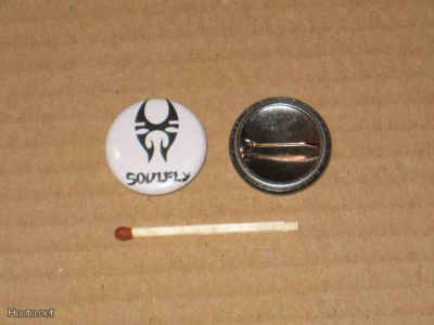 Soulfly logo rintanappi 1" A2