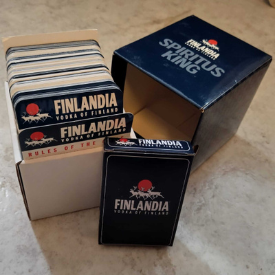 FINLANDIA VODKA tietokilpakorttipeli – Alkon liikelahja 90s?