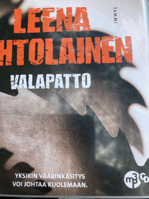 LEENA LEHTOLAINEN: VALAPATTO