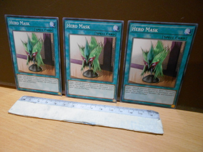 Yu-Gi-Oh loitsu Hero Mask