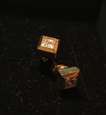 Korvanapit magneetilla