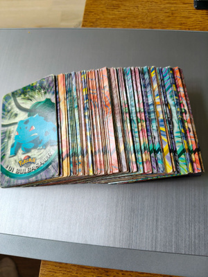 83x Topps Pokemon kortteja