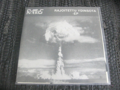 7" - Rattus - Rajoitettu Ydinsota -EP