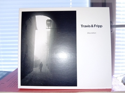 CD + DVD Travis & Fripp  : Discretion ( SIS POSTIKULU  )