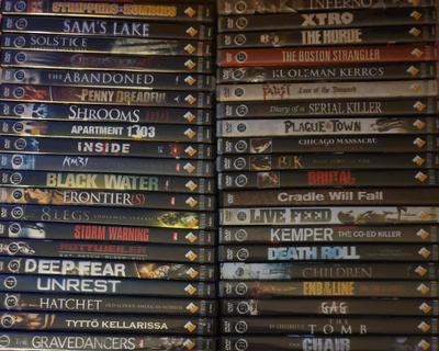 Dark Label koko sarja 40 dvd