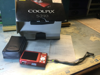 NIKON COOLPIKX - UUTTA VASTAAVA